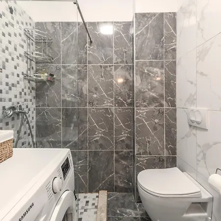 Luxurious Brand New Marina View Apartment Durrës