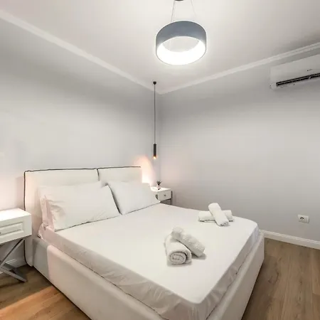 Luxurious Brand New Marina View * Durrës
