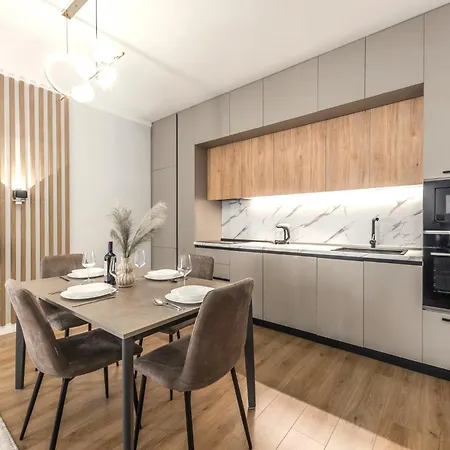 Luxurious Brand New Marina View Appartamento *