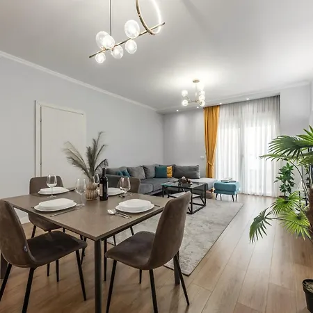 Luxurious Brand New Marina View Appartamento Durrës