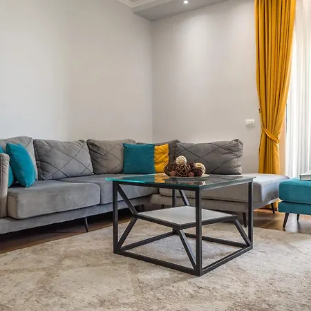Luxurious Brand New Marina View Durrës